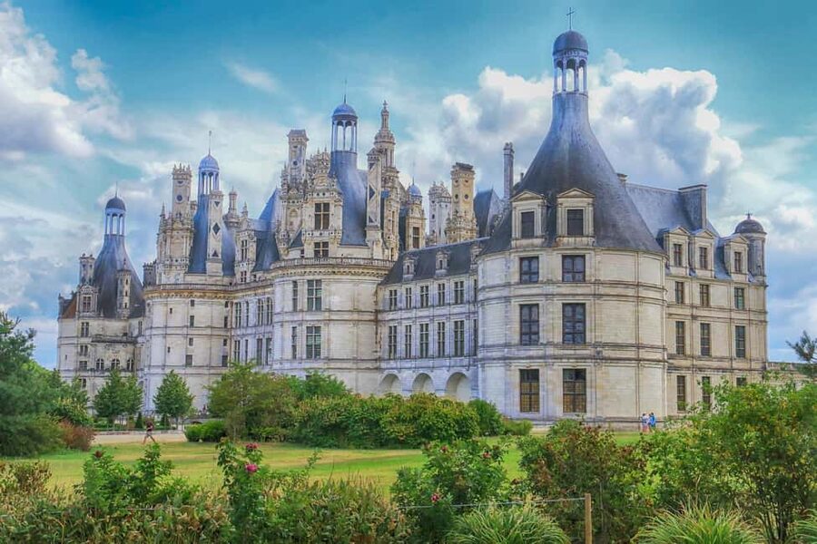 From Tours/Amboise: Chenonceau & Chambord Chateaux Day Trip - Chenonceau and the women who shaped it