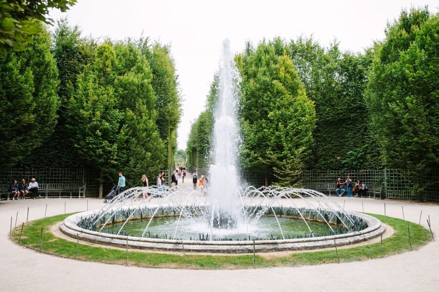 Gardens of Versailles Walking Tour & Palace Entry - Three hours is only the guided portion
