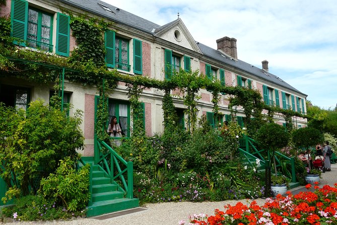 Giverny and Versailles Small Group Day Trip from Paris with Lunch - Transport, guides, and group size