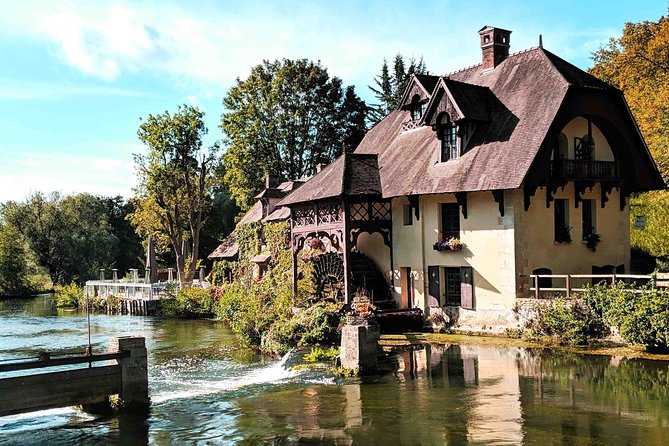 Giverny and Versailles Small Group Day Trip from Paris with Lunch - Who should book this day trip?
