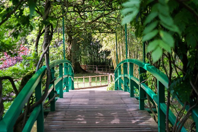 Giverny Small-Group Half Day Trip with Monet’s Gardens from Paris - A quiet stop at Sainte-Radegonde