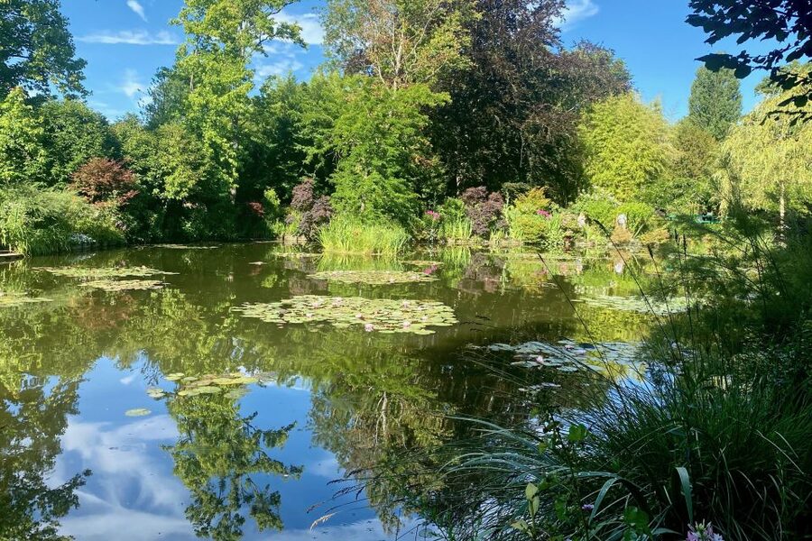 Giverny Versailles Trianon Small Group by Minivan from Paris - Versailles Palace and the timed entrance