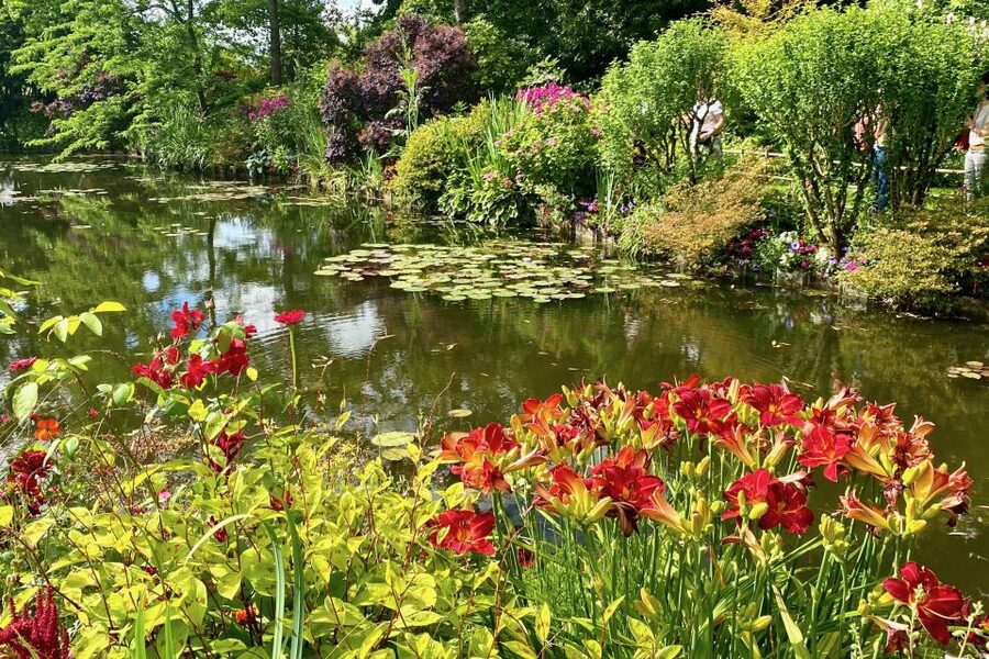 Giverny Versailles Trianon Small Group by Minivan from Paris - The gardens, park, and the wider royal estate