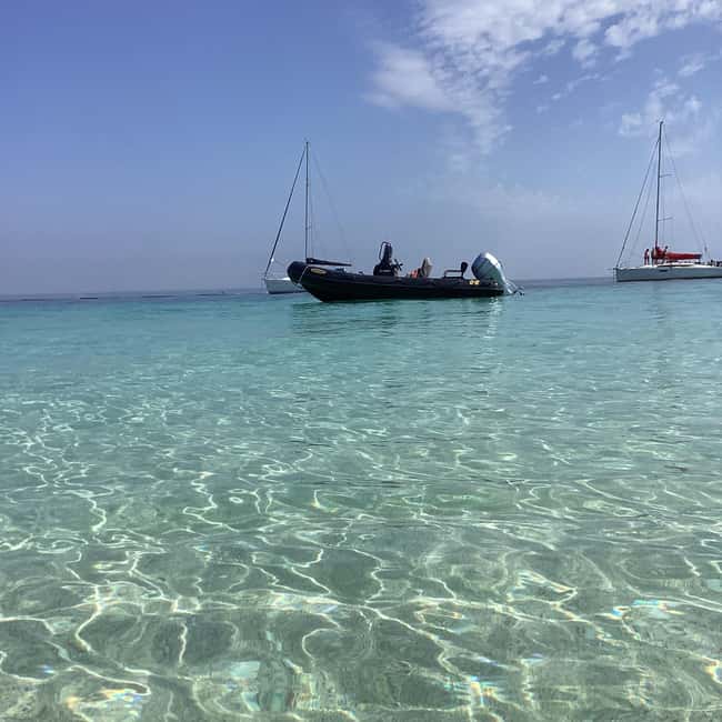 Glénan islands discover, full or half day privatization - Leaving Port Manec’h for the open sea
