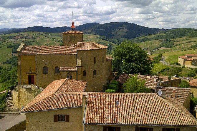 Golden stones Beaujolais Wine Tour with Tastings from Lyon - Leaving Lyon for the golden-stone country