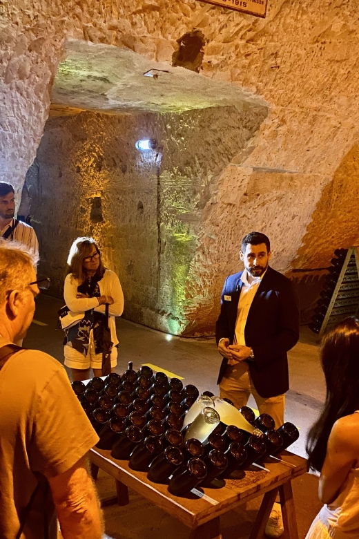 Grand Vintage Private Champagne Moet Chandon Veuve Clicquot - Moët & Chandon, cellars beneath Épernay