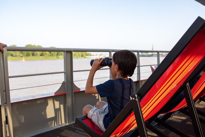Guided cruise Bordeaux UNESCO - Cailhau Gate and the old city edge
