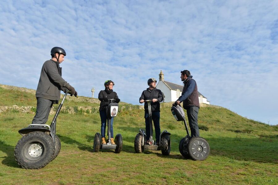 GUIDED IN SEGWAY - MENHIRS - 1:30 - Meeting at 9 Allée du Parc
