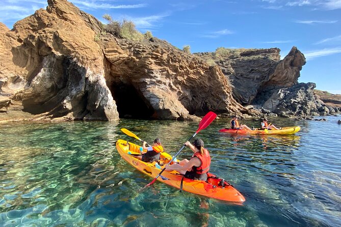 Guided sea kayak trip in Cap d’Agde - Why the volcanic coast makes this kayak trip special