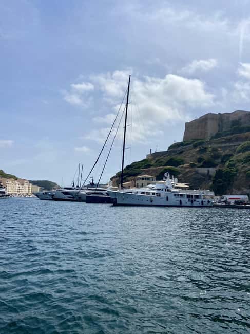 Half-day: discover the Lavezzi islands and the cliffs of Bonifacio - The Lavezzi Islands: one hour among bare rock and clear water