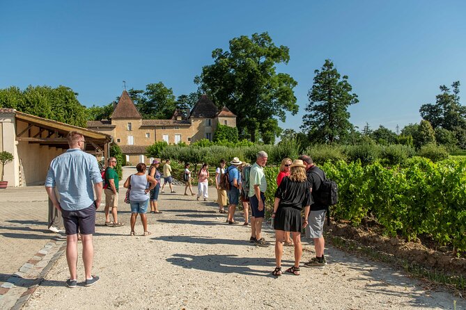 Half-Day Wine tour across Bordeaux’s Vineyards - Saint-Émilion gives the afternoon a strong beginning