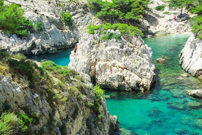 Hiking in the Calanques National park from Marseille - Key points to know before booking