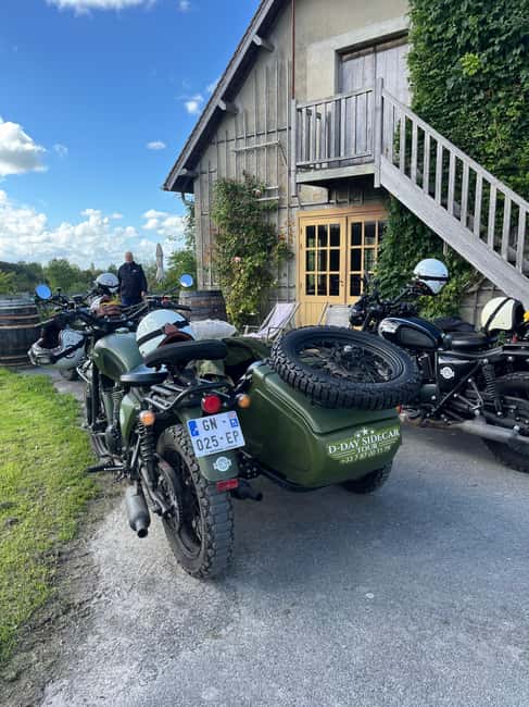 Honfleur: Private Guided City Tour by Vintage Sidecars - What the riding position feels like