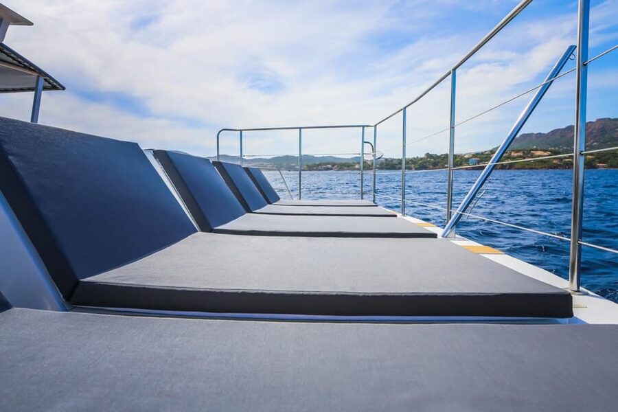 Hyères : Dreamy Morning - The onboard aperitif at 11:15 AM