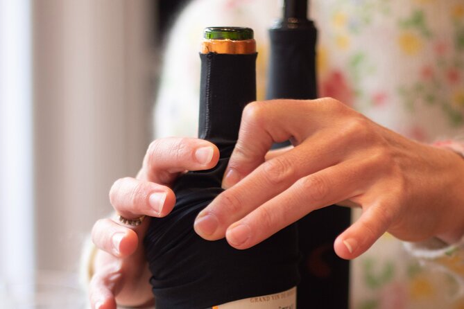 Introduction to Bordeaux wines paired with cheeses & charcuterie - Who should book this Bordeaux tasting?