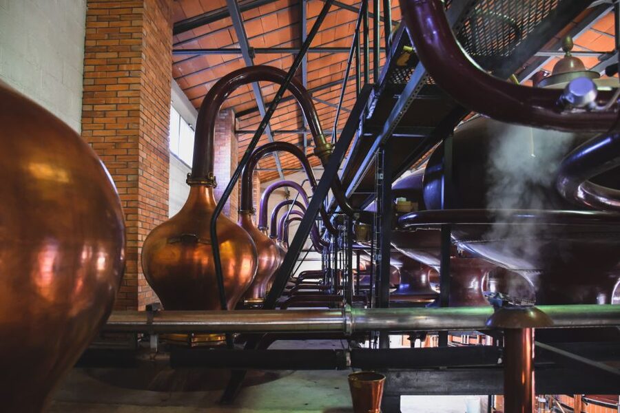 Jarnac: Braastad cognac prestige visit - Ten pot stills and the art of distillation
