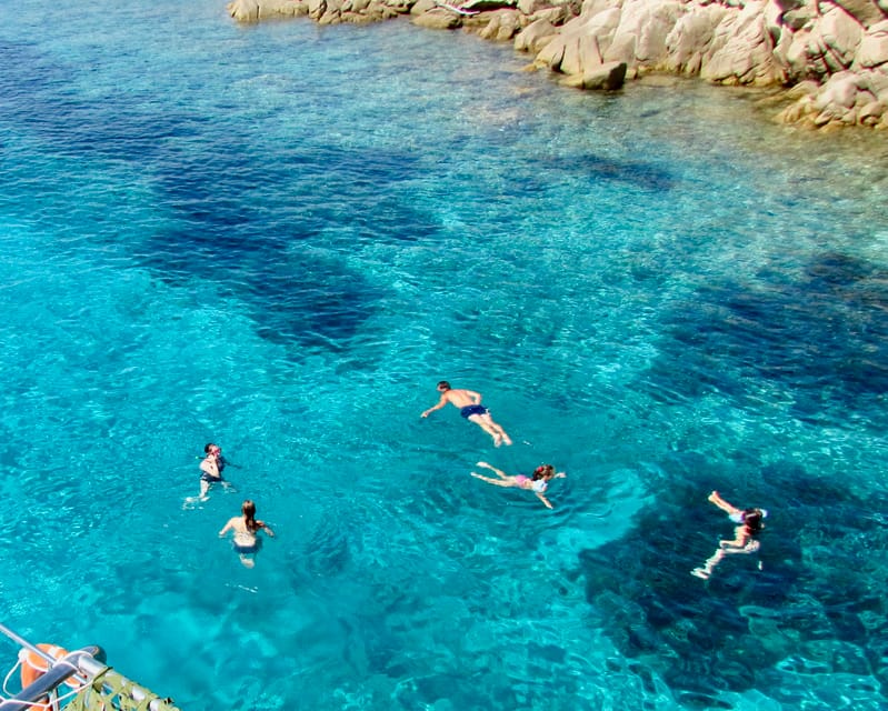 Journée bateau PLAGES, CRIQUES,CALANQUES sauvages - Afternoon sights from Campomoro to the Bird Islets