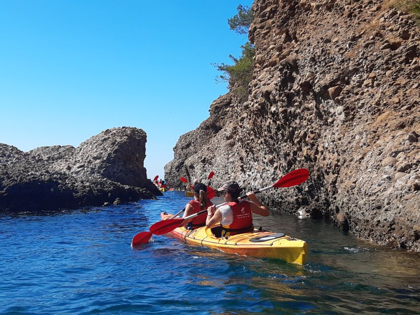 La Ciotat: Calanques National Park Guided Kayak Tour - Guides who make the difference