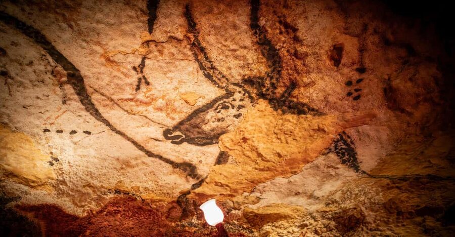 Lascaux IV: Full Replica Cave Experience Ticket - Six ways to continue after the cave