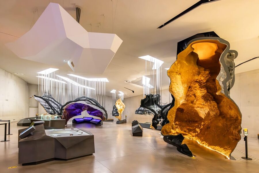 Lascaux IV: Full Replica Cave Experience Ticket - Timing, check-in, and the bag rules