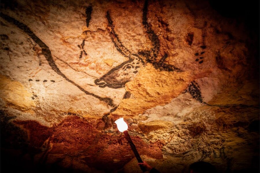 Lascaux IV: Full Replica Cave Experience Ticket - Should you book Lascaux IV?