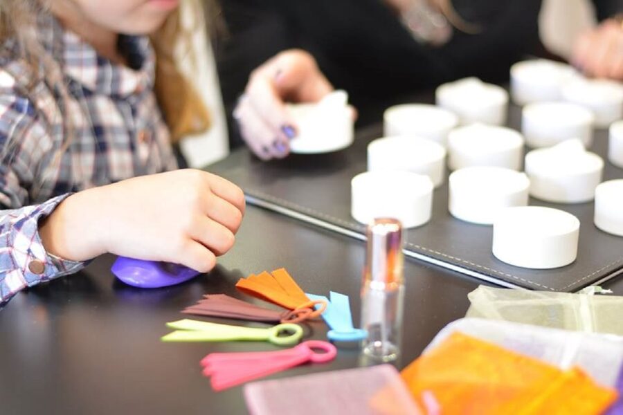 Le Petit Parfumeur: Perfume Creation Children in Grasse - Why the small group size matters