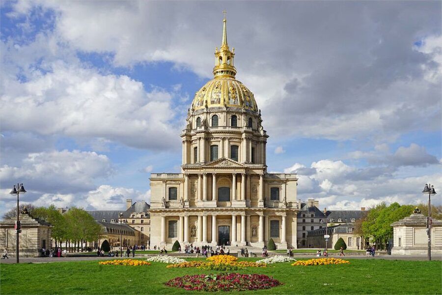 Les Invalides: Napoleon's Tomb & Army Museum Entry - Plans, maps, and the shape of French warfare