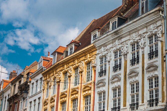 Lille Scavenger Hunt and City Highlights Walking Tour - Place aux Oignons and the pleasure of taking the side street