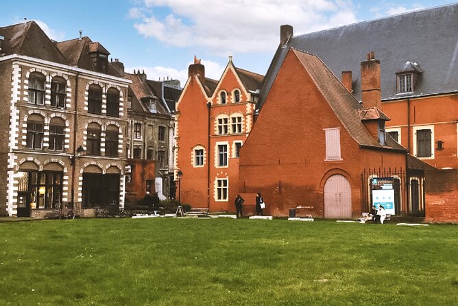 Lille Scavenger Hunt and City Highlights Walking Tour - What the $11.93 price buys you
