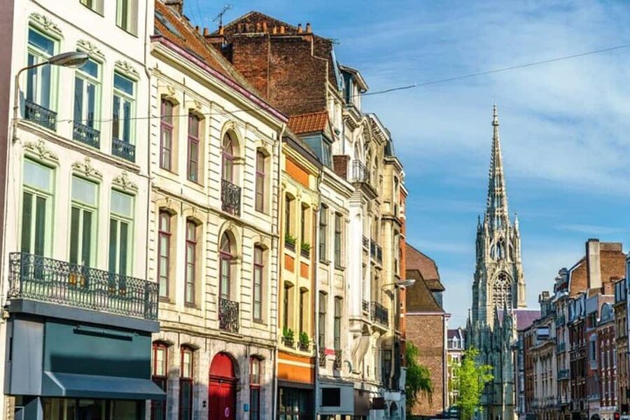 Lille : Vieux-Lille Walking Tour - Hospice Comtesse, where the walk points beyond sightseeing