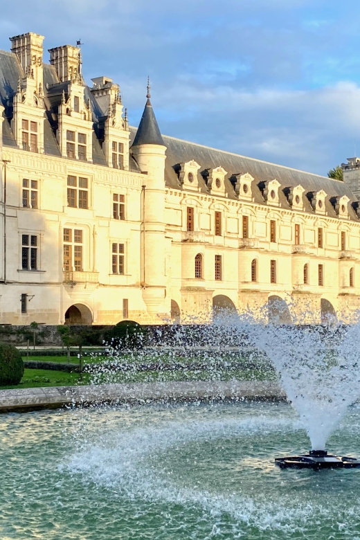 Loire Valley Castles: Chenonceau, Amboise & Da Vinci Trip - Key points at a glance