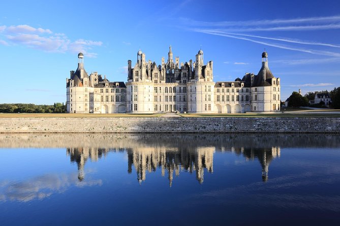 Loire Valley Castles Trip with Chenonceau and Chambord from Paris - Chenonceau: the elegant château over the river