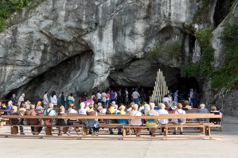 Lourdes: Private Guided Tour in the Sanctuary - Key points to know before booking