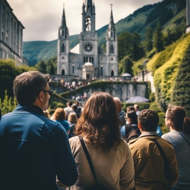 Lourdes: Sanctuary Guided Walking Tour - Meeting at Place Mgr Laurence