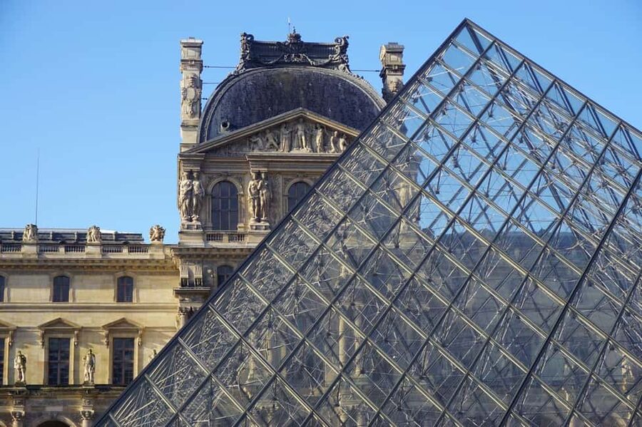 Louvre Guided Treasure Hunt for Families and Kids - Is $743 for up to four people good value?