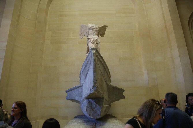 Louvre Museum Masterpieces Guided Tour with Access - Standard, small-group, or private tour?