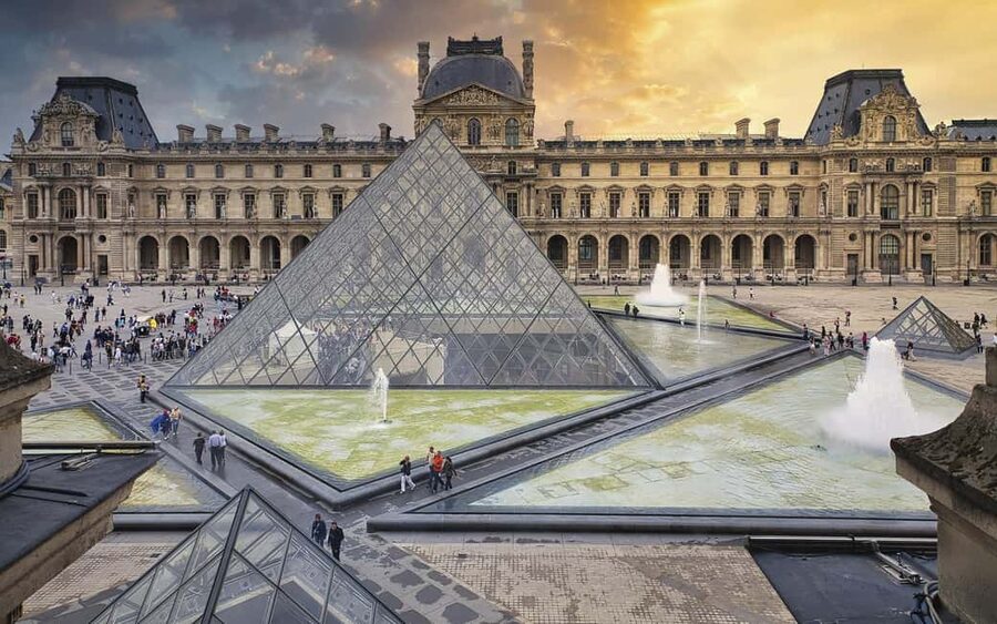 Louvre Museum Timed Entrance Ticket with Audio Guide - Mona Lisa and Venus de Milo