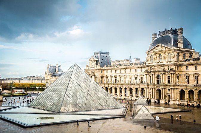Louvre Priority Access with Mona Lisa Escort or Guided Option - The Mona Lisa: famous, crowded, and often brief
