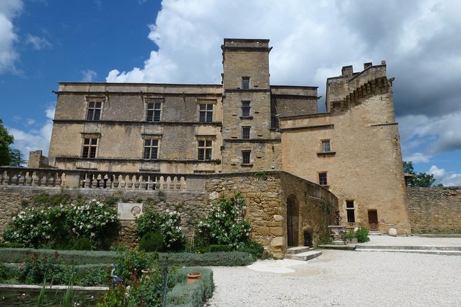 Luberon Market & Villages Day Trip from Aix-en-Provence - Gordes, the Luberon’s great first view