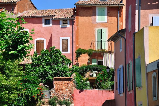 Luberon Villages Half-Day Tour from Aix-en-Provence - Who should book this Luberon tour