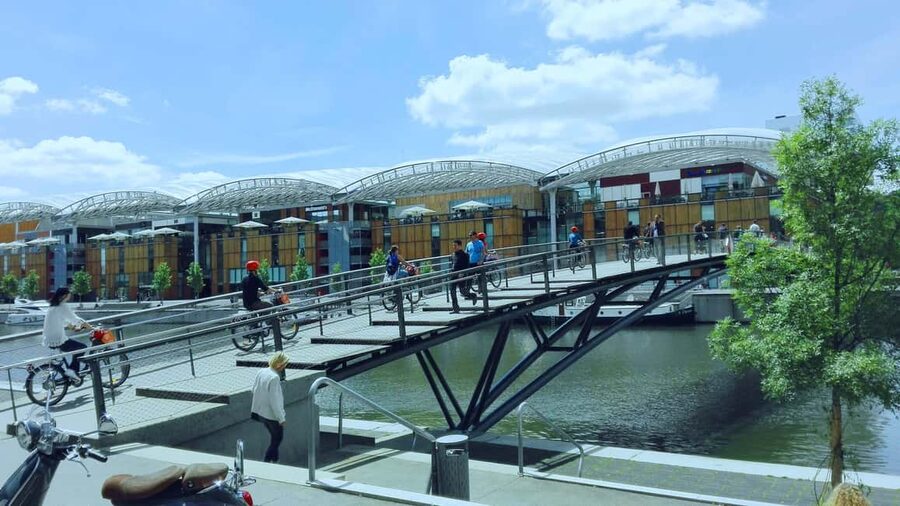 Lyon: 3-Hour Guided E-Bike Tour - What the guides add to the ride