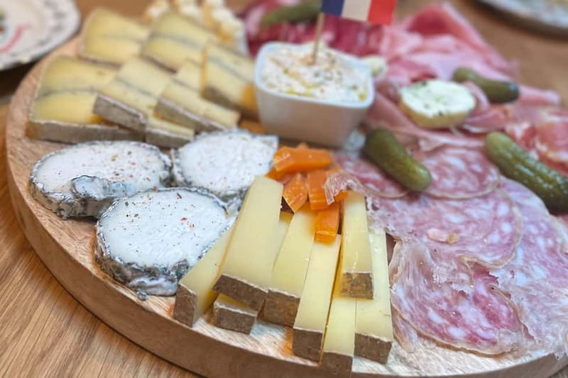 Lyon: Guided Food Tour with Tastings - Is $74 good value in Lyon?