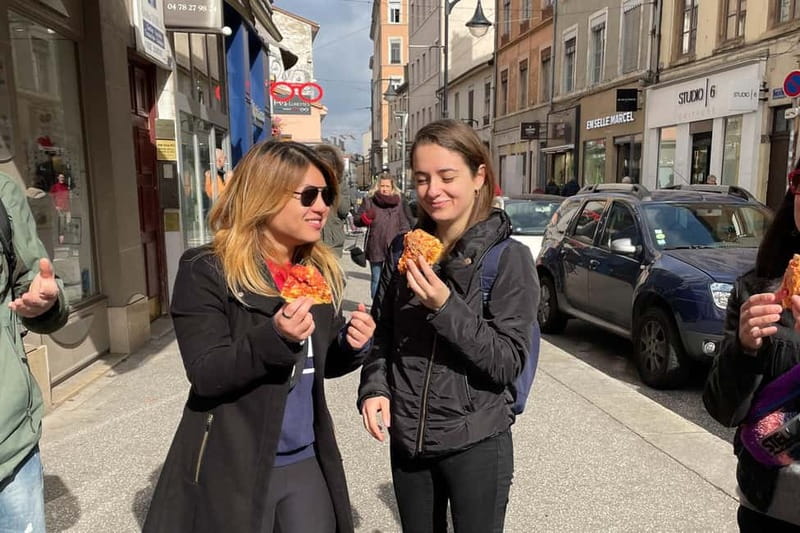 Lyon: Guided Food Tour with Tastings - How much food should you expect?