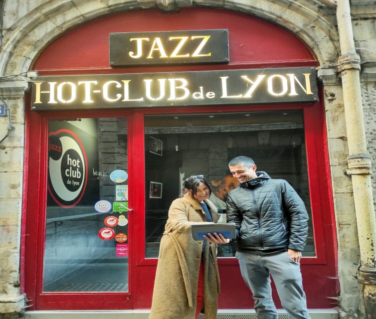 Lyon: Music History Tour with Wine Tasting - What the two-hour timing really means