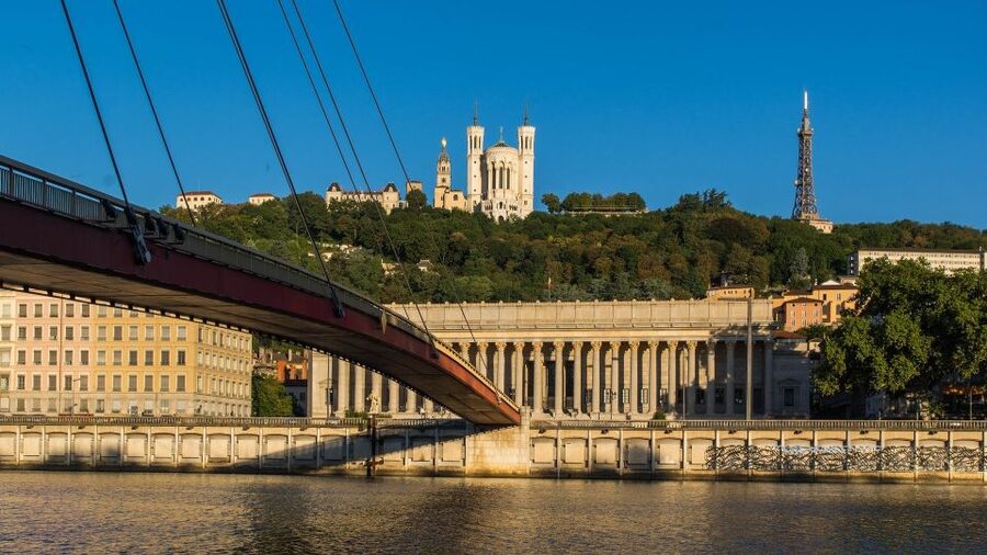 Lyon: Old District Private Guided Walking Tour - Practical details before you set out