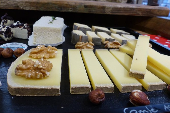 Lyon Old Town Food Tour with Local Specialties Tasting & Lunch - Starting at Place Benoît Crepu