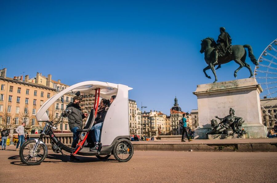 Lyon: Private Pedicab Tour of Top Landmarks & Hidden Gems - Who should book this experience?