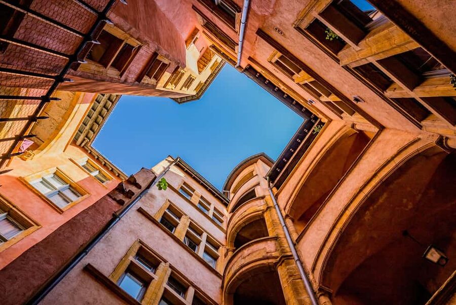 Lyon: Private Traboules Tour – Hidden Passages - Starting at Place de la Croix-Rousse