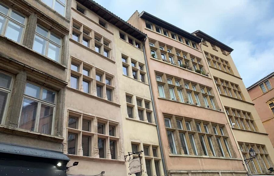 Lyon: Private Walking Tour of "Traboules" in the Old Town - French Resistance stories inside quiet corridors