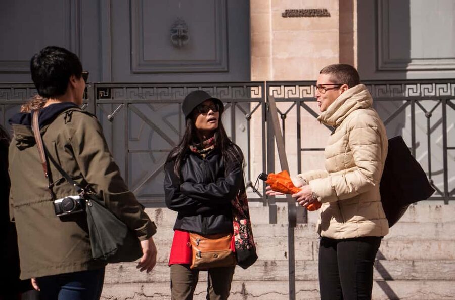 Lyon: Secret Food Tour - Cheese inside a historic monument